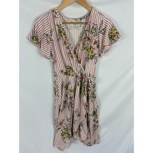 Caution to the Wild Floral Print Short Sleeve V Neck Dress Size Medium